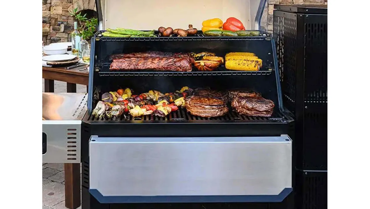 Masterbuilt Gravity Serisi 1050 Dijital Kömürlü Smoker Barbekü